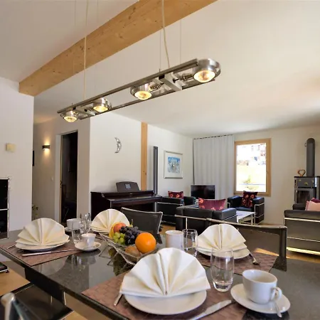 Chesa Lej By Interhome بونتريسنا